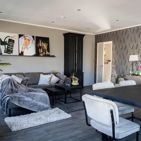 Apartment Mart9 Loft Zevenbergen